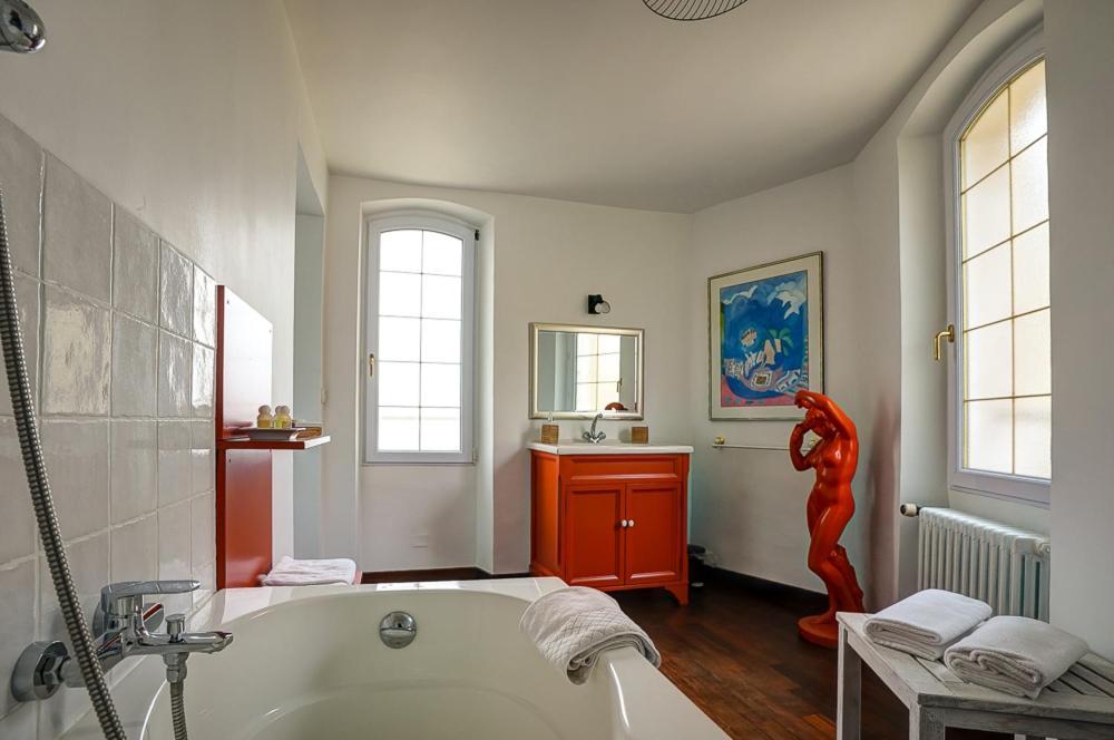 La Chaumiere, Demeure D'Hotes Lauris Exterior photo